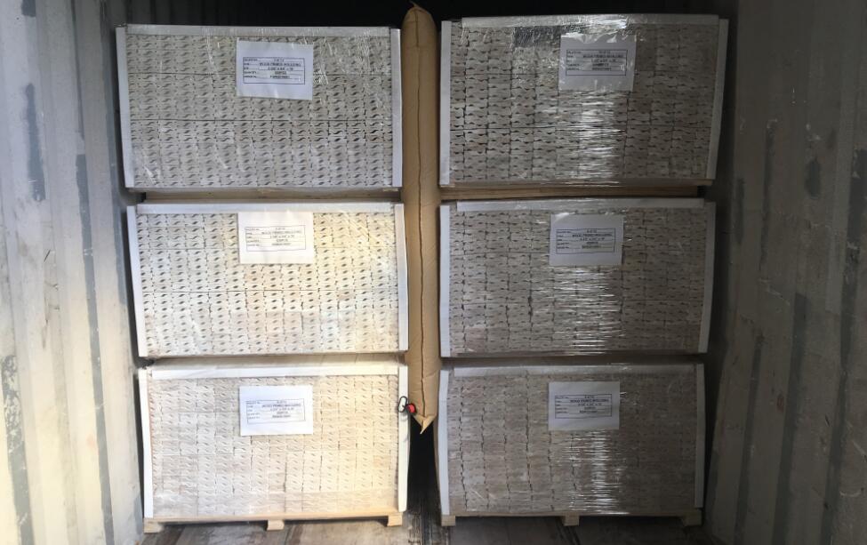 कंटेनर लोड हो रहा है फोटो Container Loading Photo